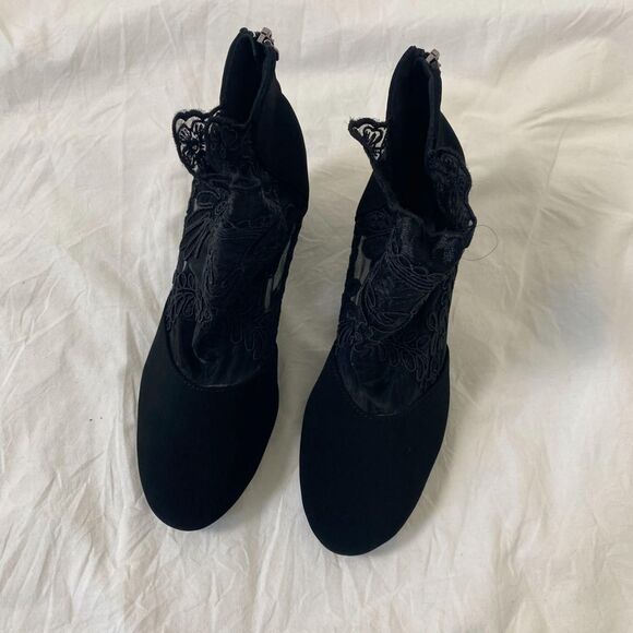 NEW Black Faux Suede Renaissance Fair Witchy Wench Sheer Lace Boots 9 - 9.5 - Picture 4 of 8